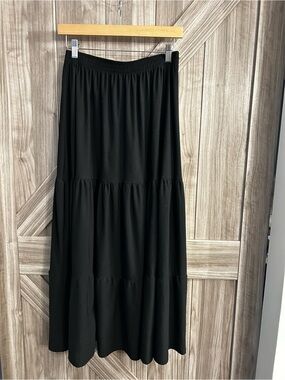 Ardene Black Flowy BohoTiered Maxi Skirt – Size Medium (Fits Small/Medium)